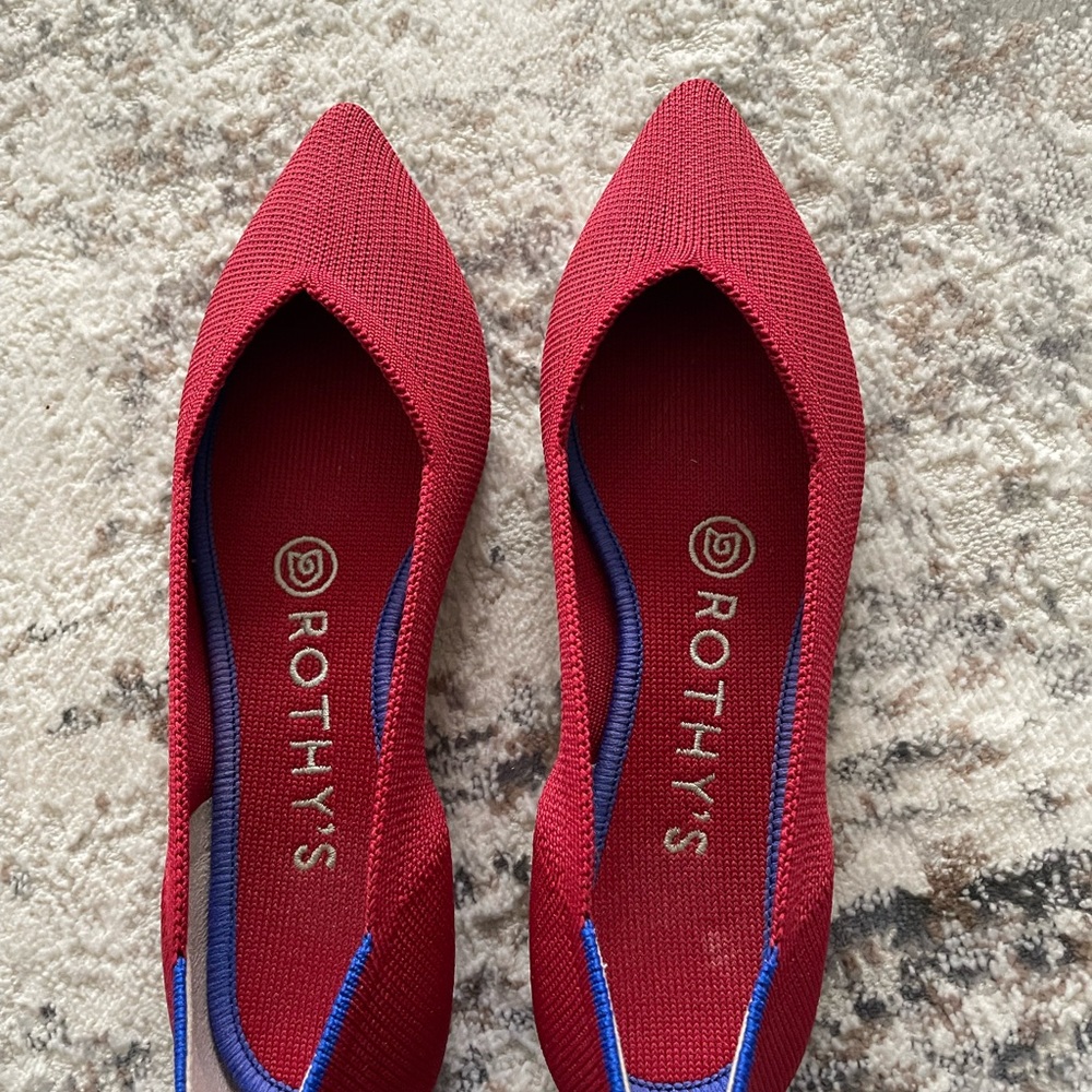 Red Pointed Toe Flats - Picture 3 of 4